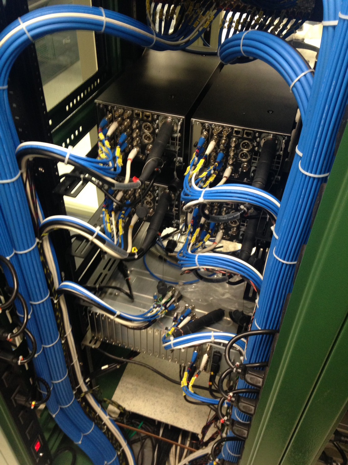 電視台數位衛星轉播車