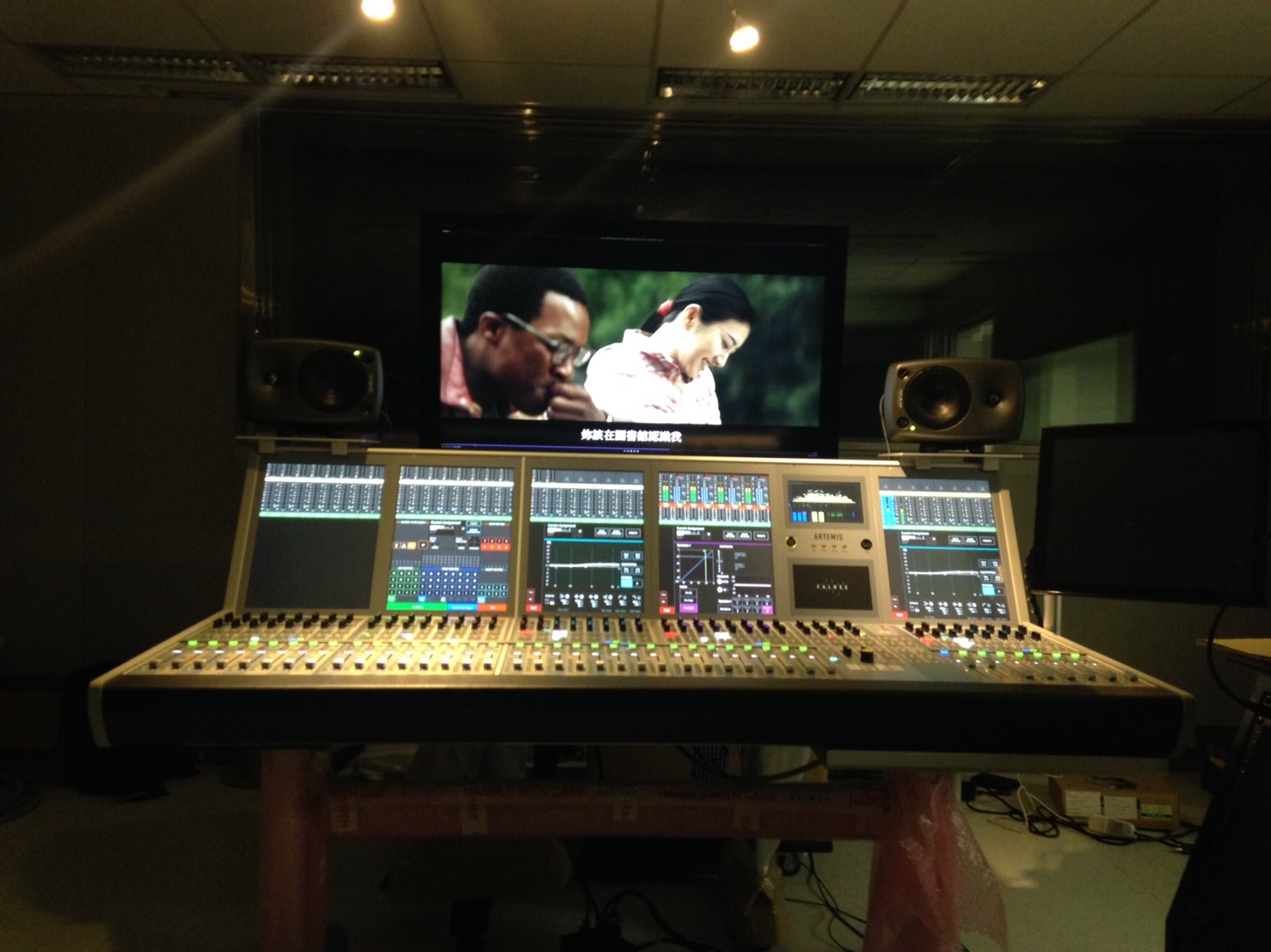 電視台成音控制室